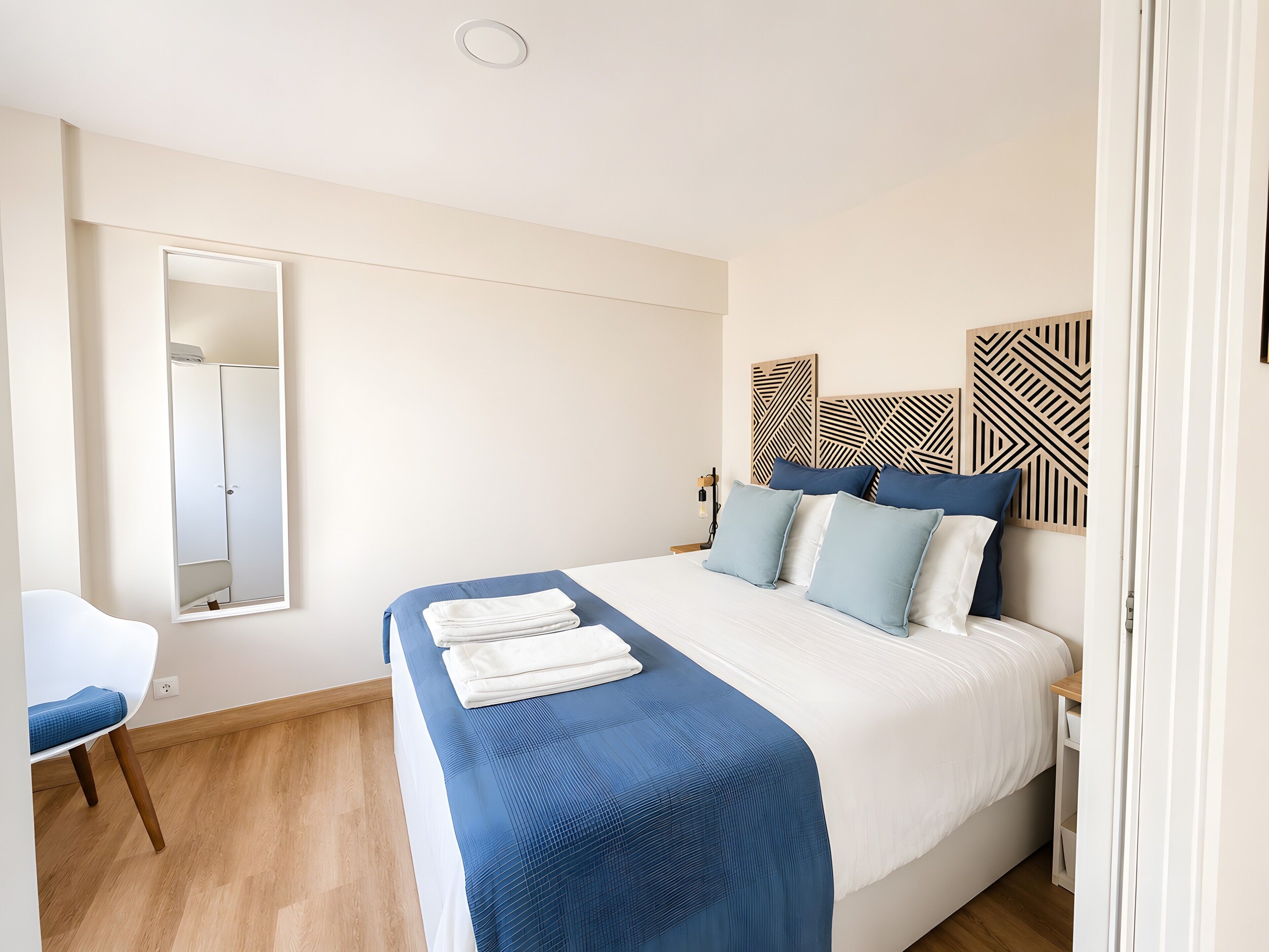 1 dormitorio, tabla de planchar con plancha, wifi gratis y ropa de cama