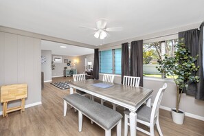 Luokittelematon kuva, 5 kautta 49, painike