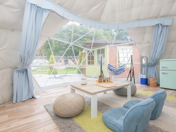 Premium bedding, free WiFi, bed sheets