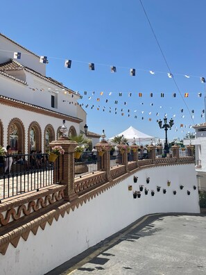 Property grounds - Villa with 3 bedrooms and 4 bathrooms and big private swimming pool (Cómpeta)