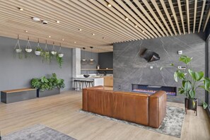 Interior - Skyline Views: Pool, Gym, 2 Balconies, Walk to Broadway & Arena | Exclusive Preds Perks (Nashville)