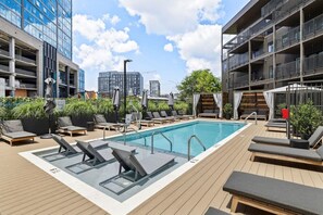 Pool - Skyline Views: Pool, Gym, 2 Balconies, Walk to Broadway & Arena | Exclusive Preds Perks (Nashville)