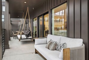 Terrace/patio - Skyline Views: Pool, Gym, 2 Balconies, Walk to Broadway & Arena | Exclusive Preds Perks (Nashville)