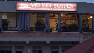 Front of property - evening/night