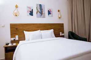 Standard Double Room | In-room safe, desk, iron/ironing board, free WiFi