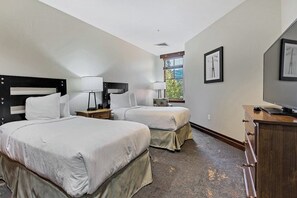 3 Schlafzimmer, Schreibtisch, Bügeleisen/Bügelbrett, Internetzugang