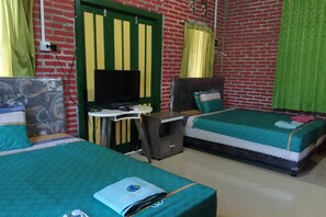 Habitación familiar | Wifi gratis y ropa de cama 