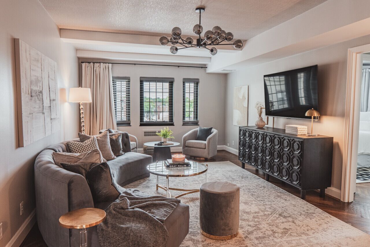 Smart-TV og stereoanlegg