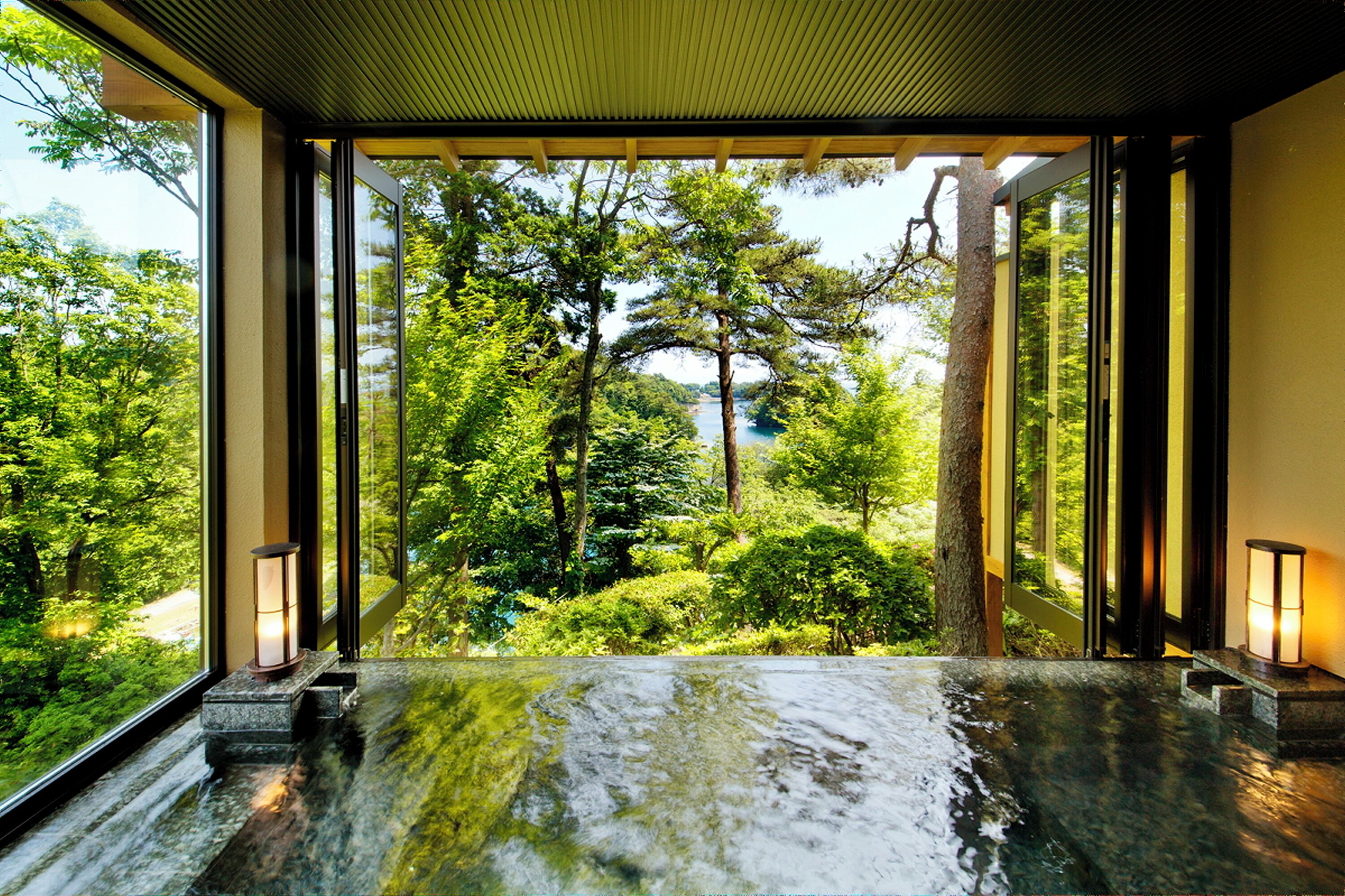 In-room safe, iron/ironing board, free WiFi, bed sheets