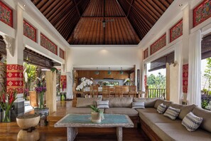 Flat-screen TV - Villa Lembah Damai by GenuineHost (Taro)