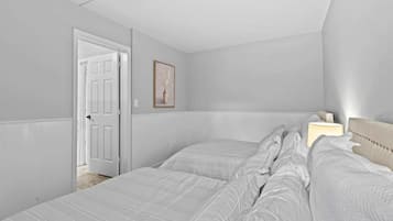 1 habitación, escritorio, tabla de planchar con plancha y wifi gratis