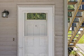 Exterior detail - Convenient 1BR Close to Downtown (Winooski)