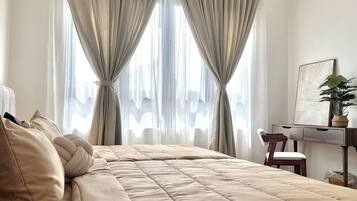 2 bedrooms, iron/ironing board, WiFi, bed sheets