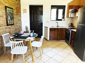 Apartamento, 2 habitaciones, vistas a la ciudad | Comedor