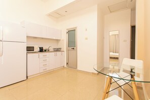 Studio | Individually decorated, individually furnished, desk, iron/ironing board - PORT CITY HAIFA - Jaffa Apartments (Haifa)