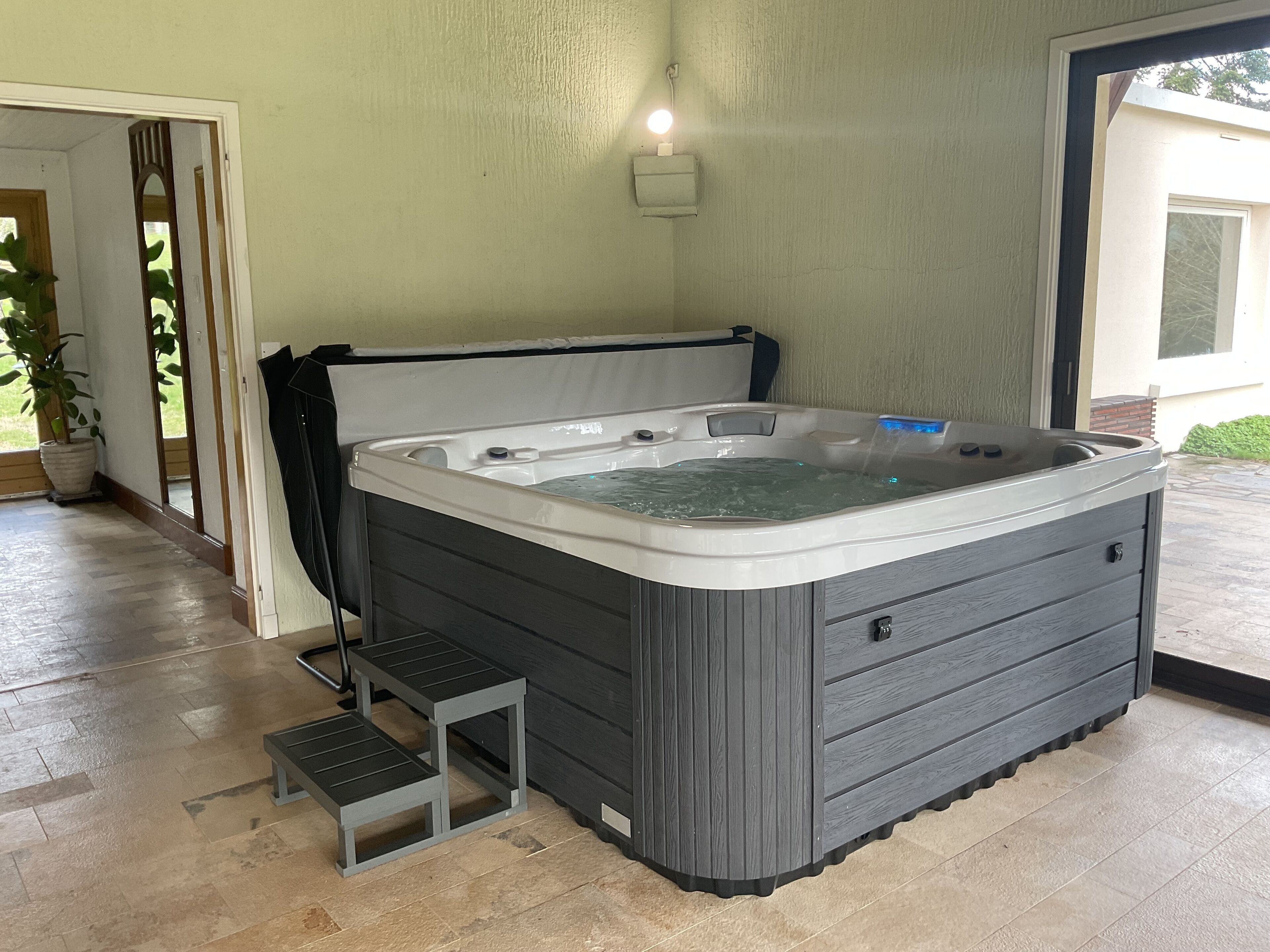 Bain à remous intérieur