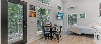 Hiltop Haven: The Nook