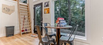 Hiltop Haven: The Nook