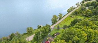 Lakefront in Logan (In the heart of Hocking Hills)
