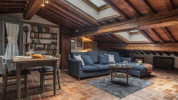 TV, books