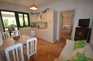Interior - La Lomita Primavera, Relax in the countryside, house surrounded by greenery, 4 km from the sea (Lazio)