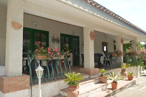 Exterior - La Lomita Primavera, Relax in the countryside, house surrounded by greenery, 4 km from the sea (Lazio)