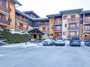 Exterior - Studio for 4, balcony, shared parking (Valloire)