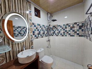 Ducha, cabezal de ducha tipo lluvia, artículos de tocador gratuitos
