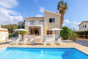 Villa (3 Bedrooms) | Exterieur