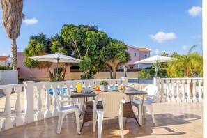 Villa (3 Bedrooms) | Aussenbereich