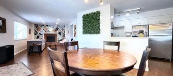 Prime Location-Walk to Land Park