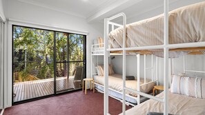 3 Schlafzimmer, Bügeleisen/Bügelbrett, Bettwäsche