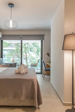 1 bedroom, iron/ironing board, WiFi, bed sheets - Cubes Living Athens, Studio 401
 (Athina)