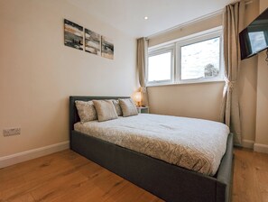 2 chambres, Wi-Fi gratuit, draps fournis