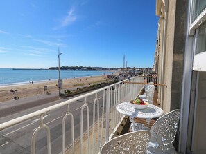 Property grounds - 123 On The Sea (Weymouth)