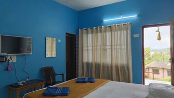 Double or Twin Room | 1 bedroom, soundproofing, free WiFi