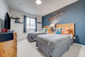 4 habitaciones, escritorio, wifi y ropa de cama