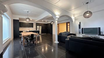TV, offices