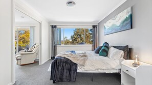 3 bedrooms, free WiFi, bed sheets - Unit 9, Boardwalk Apartments (Narooma)