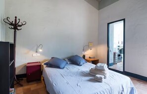 4 bedrooms, iron/ironing board, travel cot, WiFi - Fantastic House with pool and parking near the center of Begur (Begur)