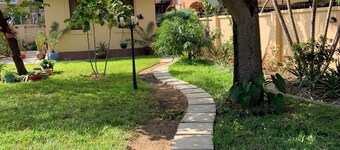 10-minute walk to the beach! 2-bed house with a kitchen and bathroom.