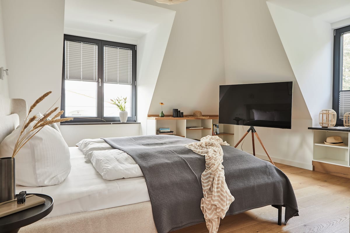 Premium Penthouse, Sauna (Sunseeker Bay) | 1 bedroom, hypo-allergenic bedding, soundproofing, free WiFi