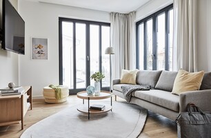 Mayflower Suite with Balcony | Living area | 55-inch flat-screen TV with cable channels, Netflix, streaming services