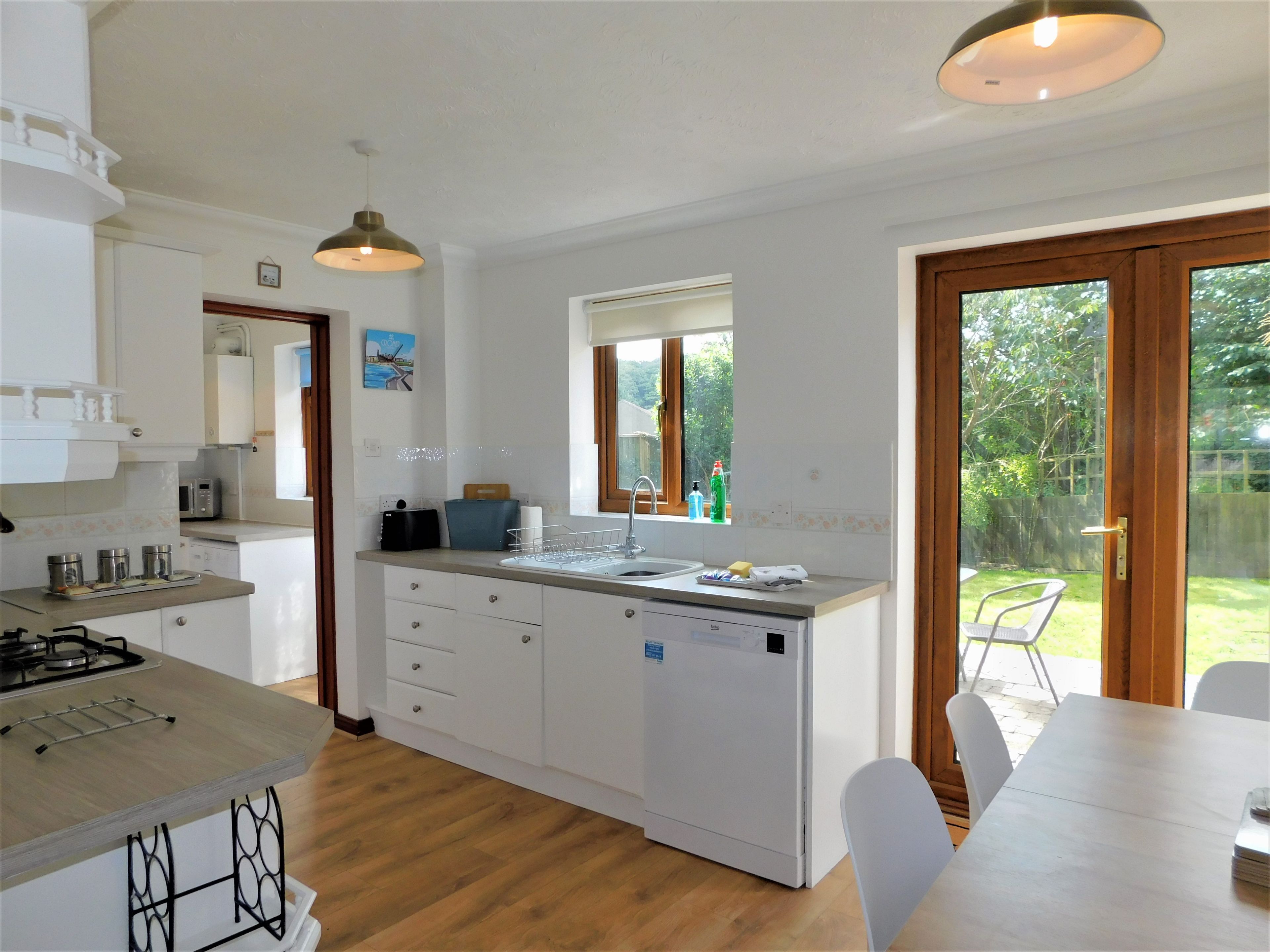 Microondas y lavavajillas 