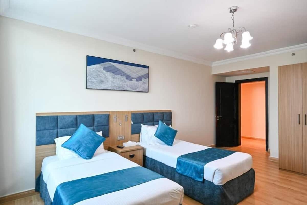 2 bedrooms, Egyptian cotton sheets, premium bedding, in-room safe