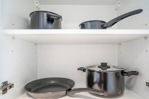 Comfort-Apartment | Eigene Küche | Kühlschrank, Mikrowelle, Ofen, Herdplatte