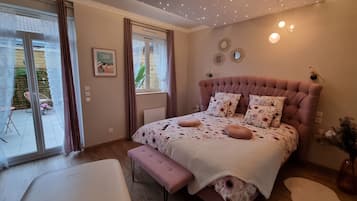 1 bedroom, iron/ironing board, free WiFi, bed sheets