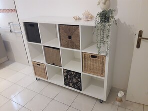 Interior - 2 Bedroom Apartment in Du candeou (Du candeou)