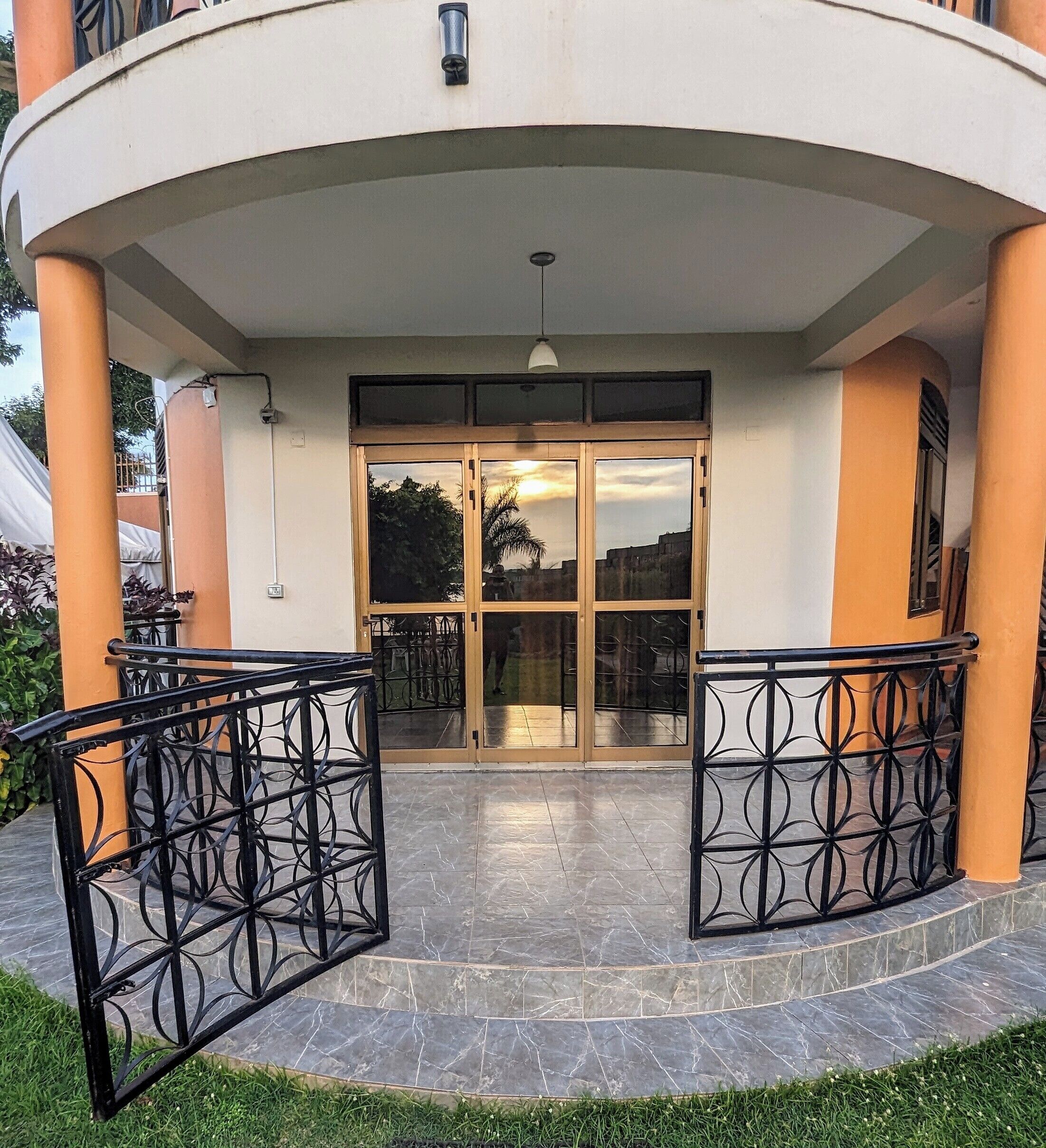 Photo - Oslo Gardens Bed & Breakfast