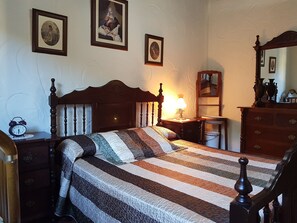 5 chambres, fer et planche Ă repasser, Wi-Fi, draps fournis